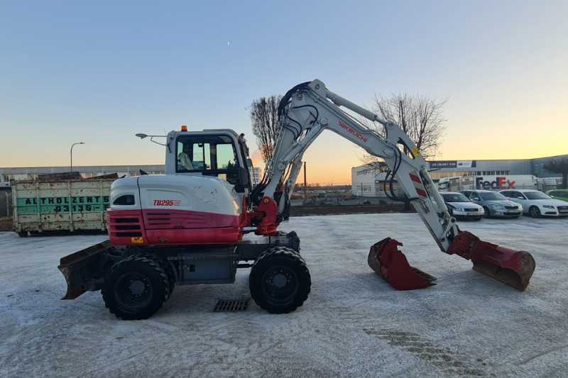 OmecoHub - Immagine TAKEUCHI TB295W